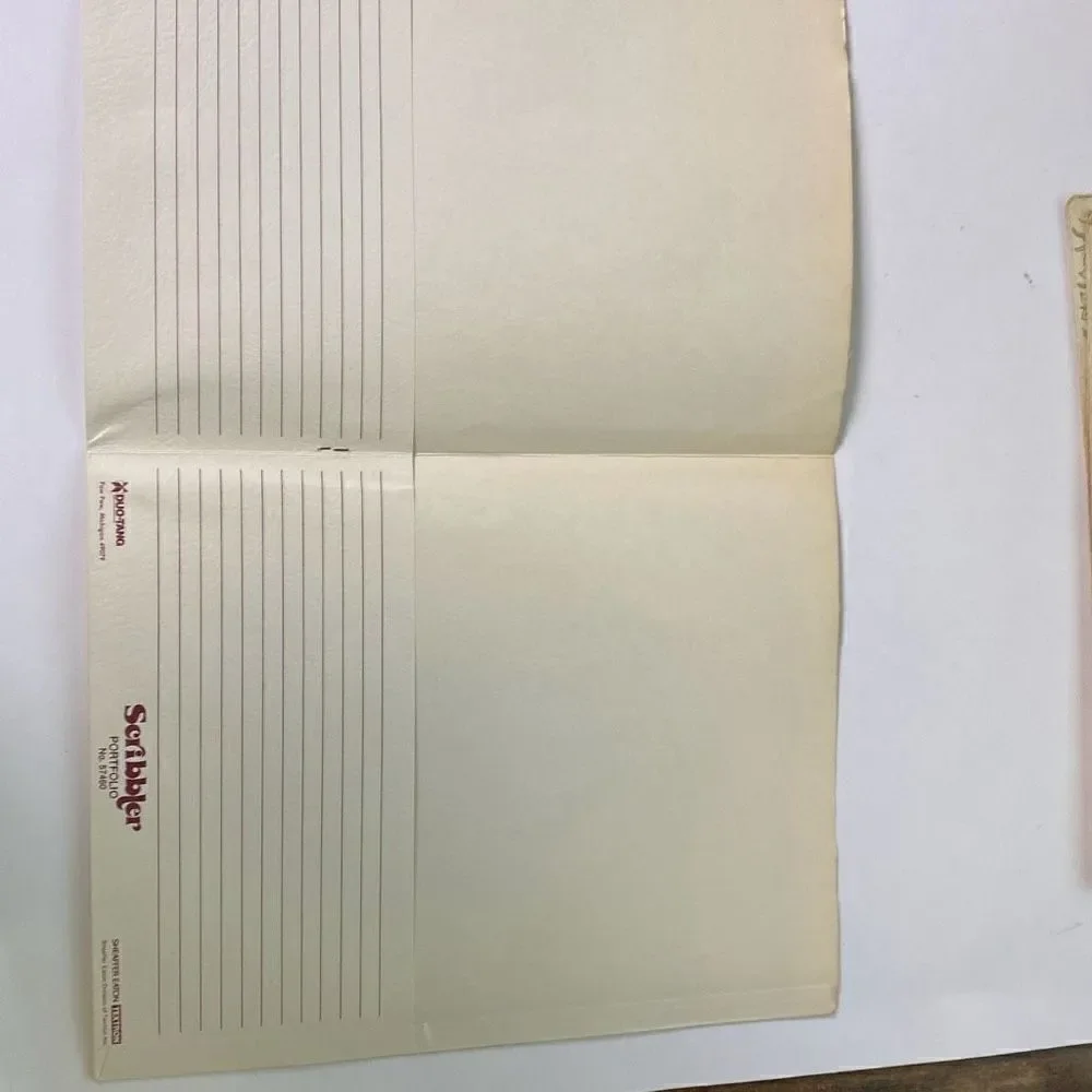 Lot 4 1980s Duo Tang Scribbler portfolio folders 57460 UNUSED